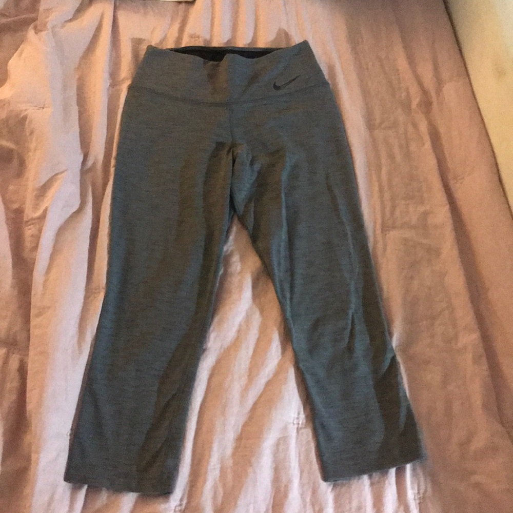 Nike gray leggings